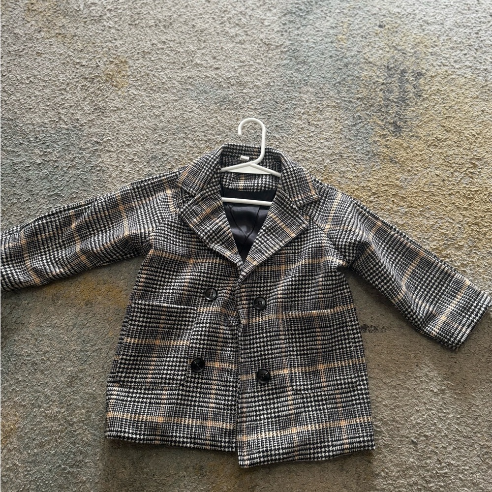 Stylish Plaid Peacoat